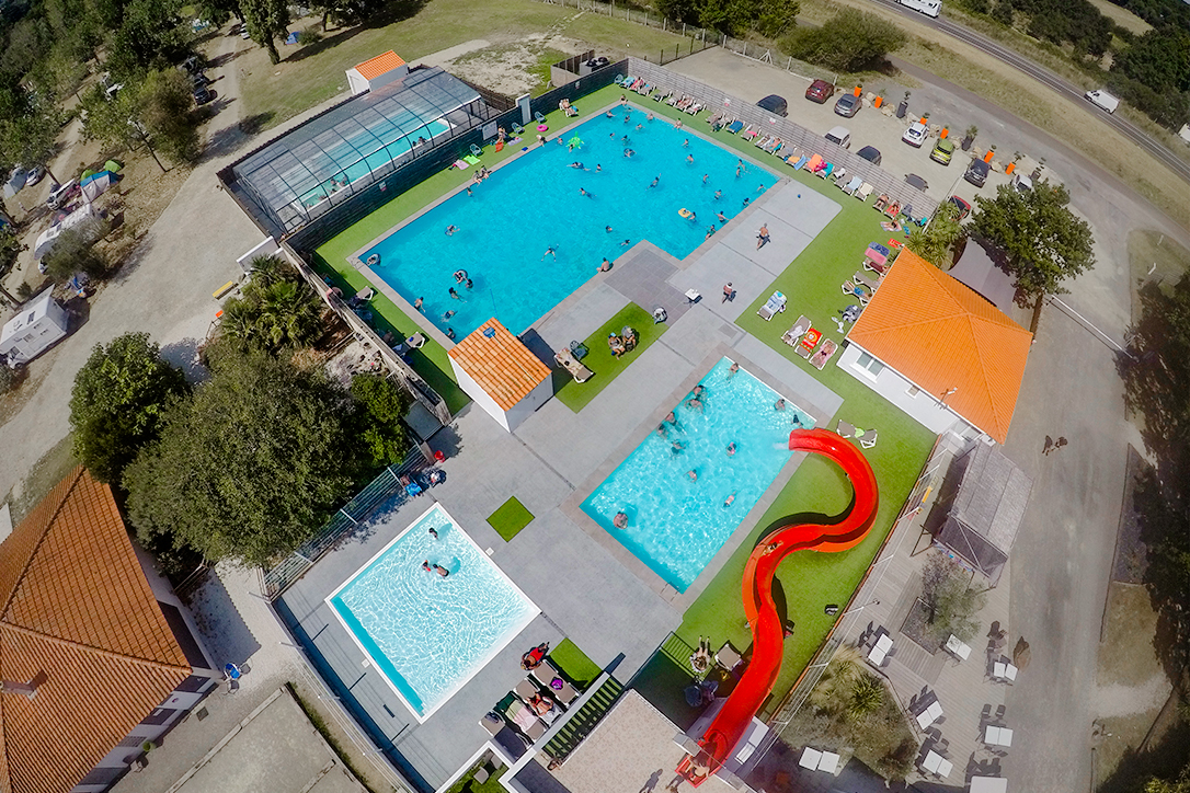 trois-piscine-exterieur